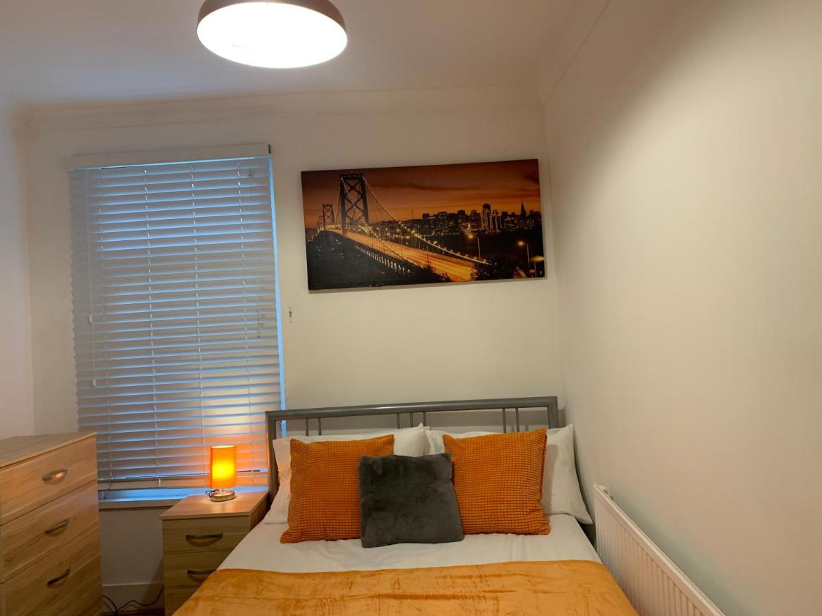 Central Stratford Cozy Double Room London Exterior photo