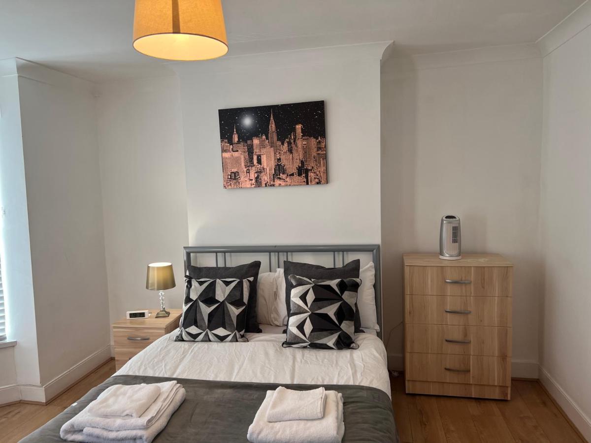 Central Stratford Cozy Double Room London Exterior photo